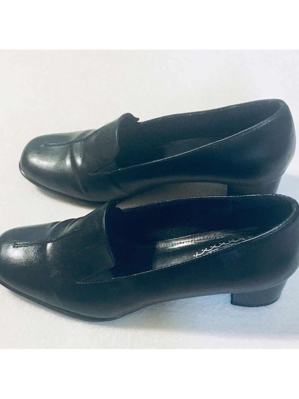 Life Stride Black Leather Block Heel Slip On Jungle Loafers Sz 7W - Picture 2 of 8